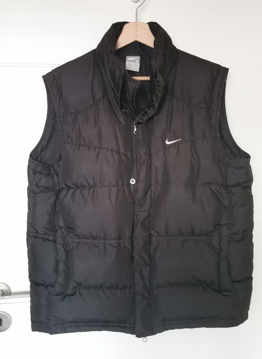 NIKE елек / грейка с гъши пух
Размер L
Много добро състояние
Цена: 120