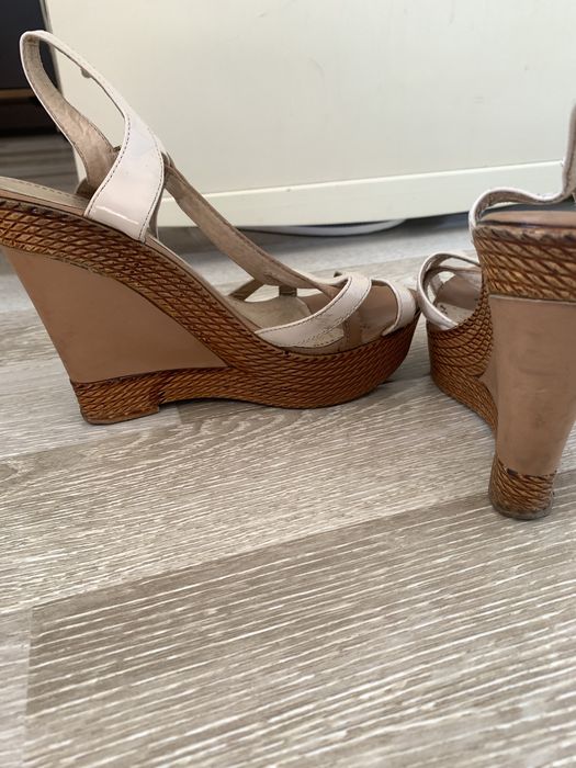 Босоножки летние