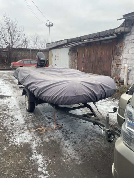 Продам лодку с мотором с прицепом