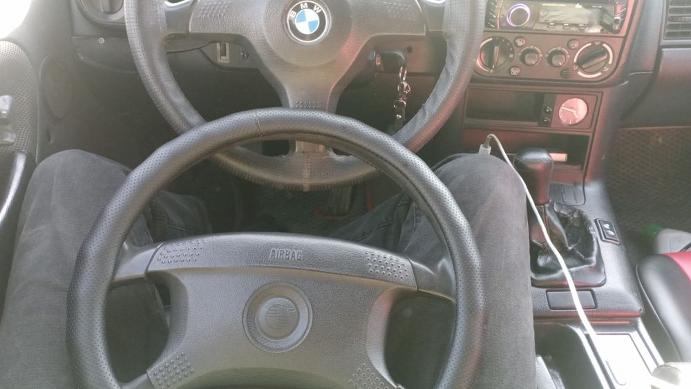 Руль Бмв  е36 е34.