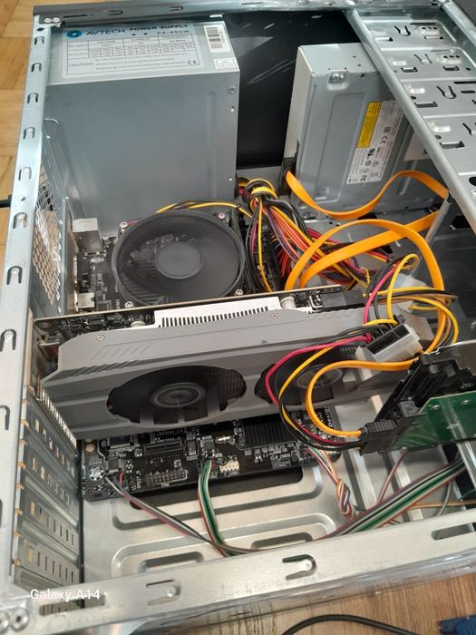 Компьютер процессор-i3 /озу -8gb /хард-500 gb/видеокарта gtx 750ti/