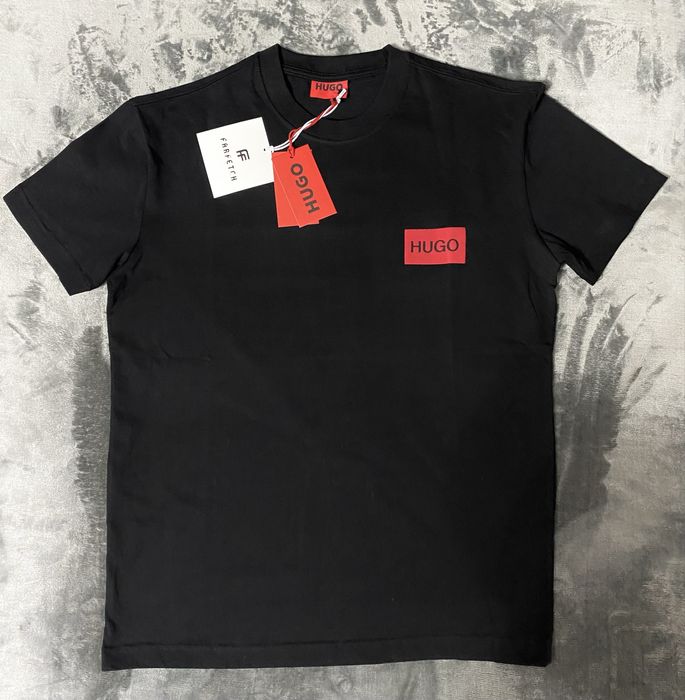 Vand tricou nou de barbati Hugo