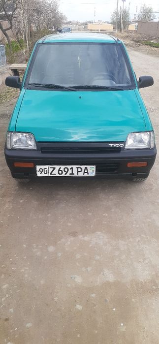 Salom moshina sotiladi xolati zo'r yili 2000 kelishamiz