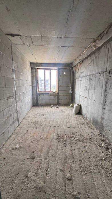 Продаётся 2х комн квартира на 7 этаж Горгаз Саодат