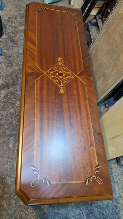 Консоль с инкрустацией, Румыния, красное дерево.