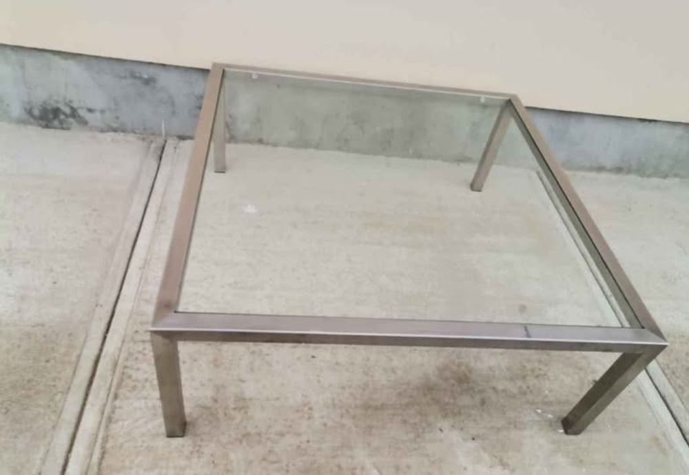 Masa de cafea cu structura de inox