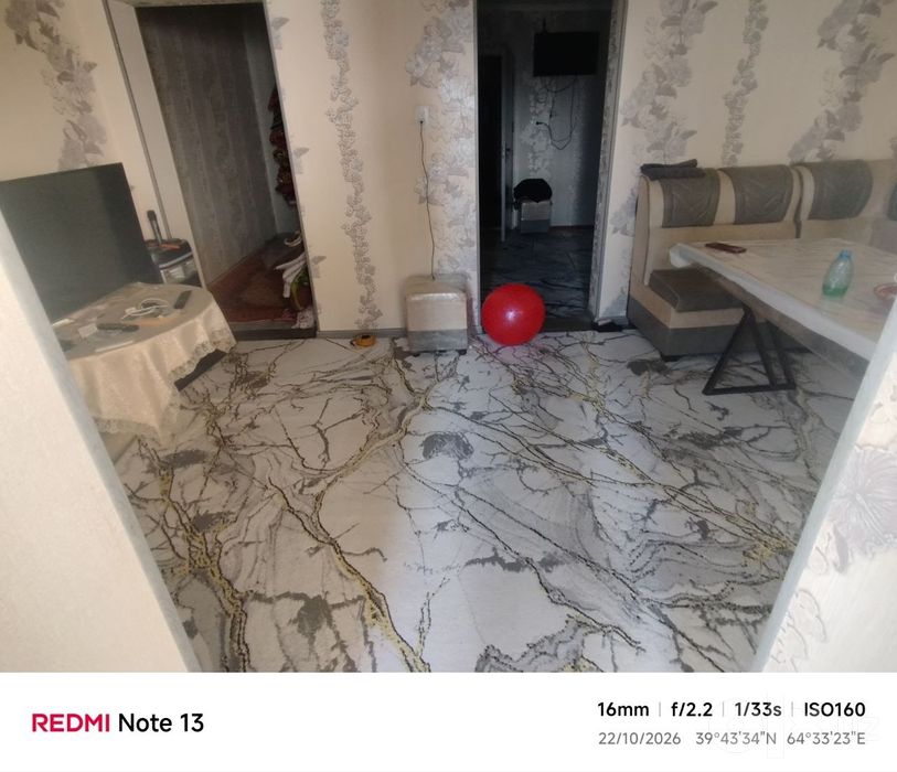 Buxoro viloyati Kogon shahrida hovli sotiladi. 2 sotix maydonga ega.