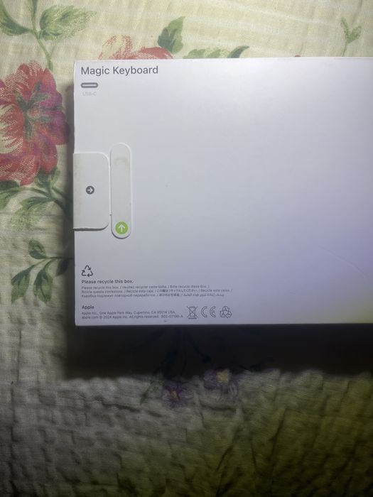 Vand tastatura Magic Keyboard macos 2024