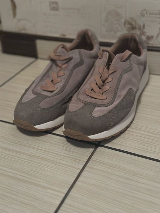 Papuci*pantofi casual*adidasi*incaltaminte barbati marimea 44 Reserved