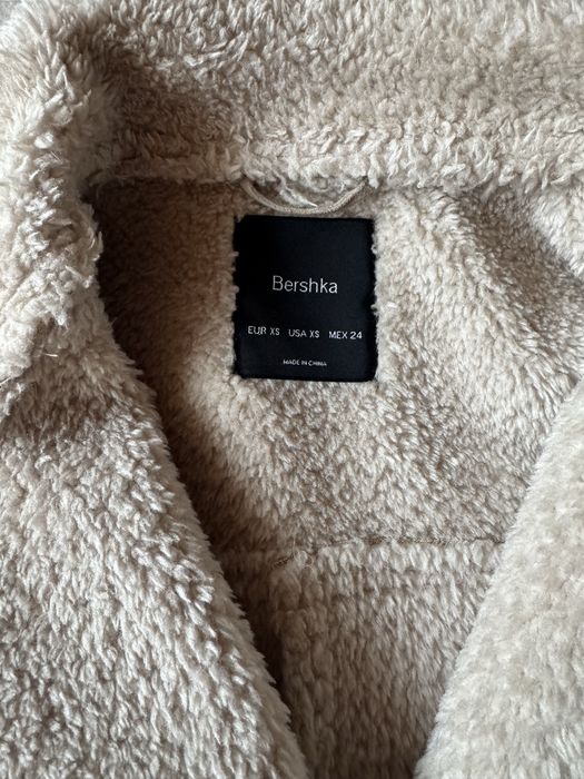 Vesta dama Bershka marimea XS