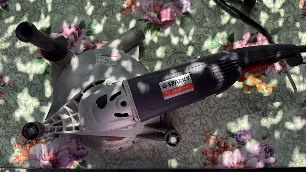 Vand 2 freze de canale , drujba pentru bca/caramida