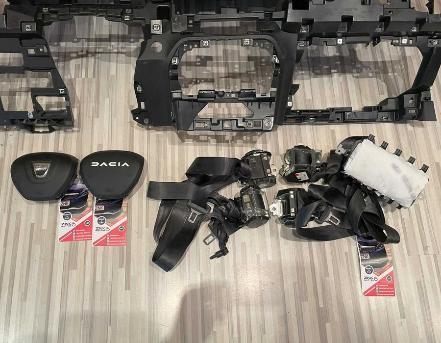 Dacia Sandero Logan 3 plansa bord - airbag volan pasager - set centuri