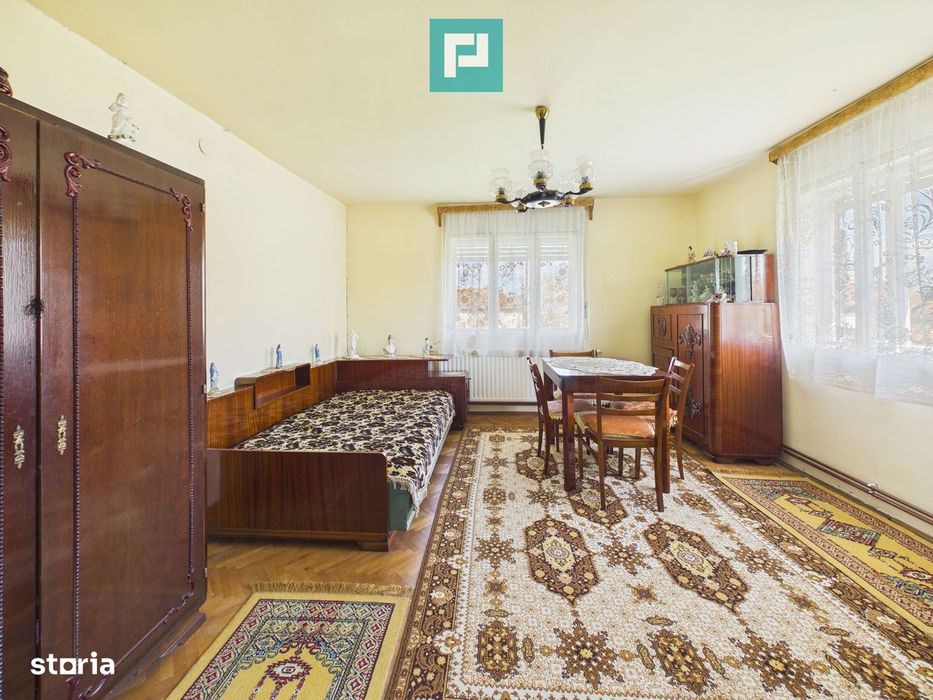 Casă solidă cu 5 camere in localitatea Almaș, Arad