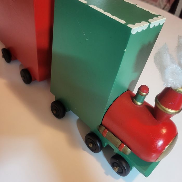 Decoratiune Craciun din lemn  sub forma de trenulet