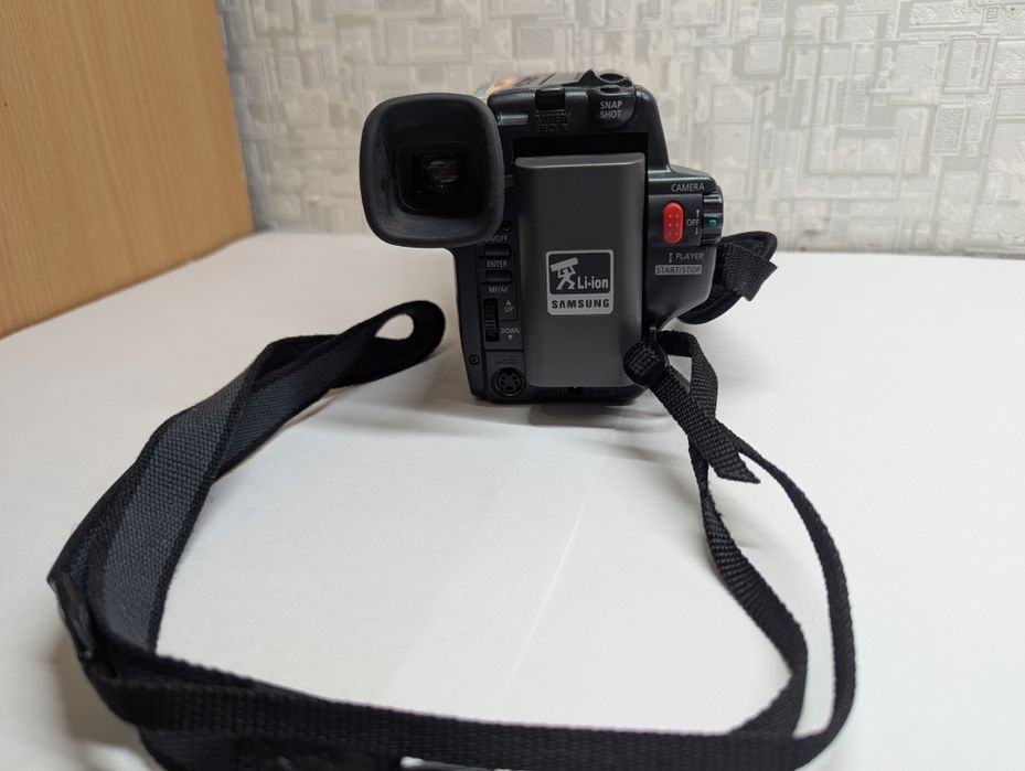 Видеокамера в идеальном состоянии.