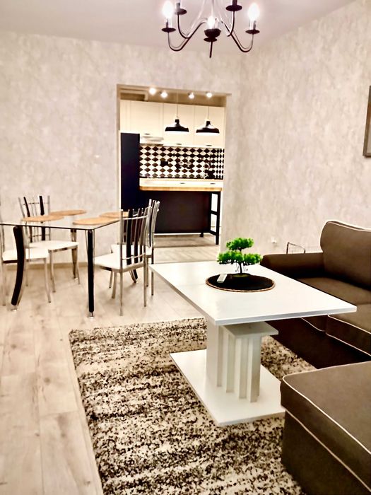 Дава се под наем Двустаен апартамент в София, Студентски град - 80 кв.м за 747.66 € - Снимка #1