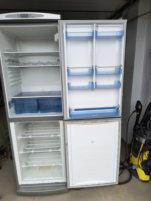 Хладилник за части