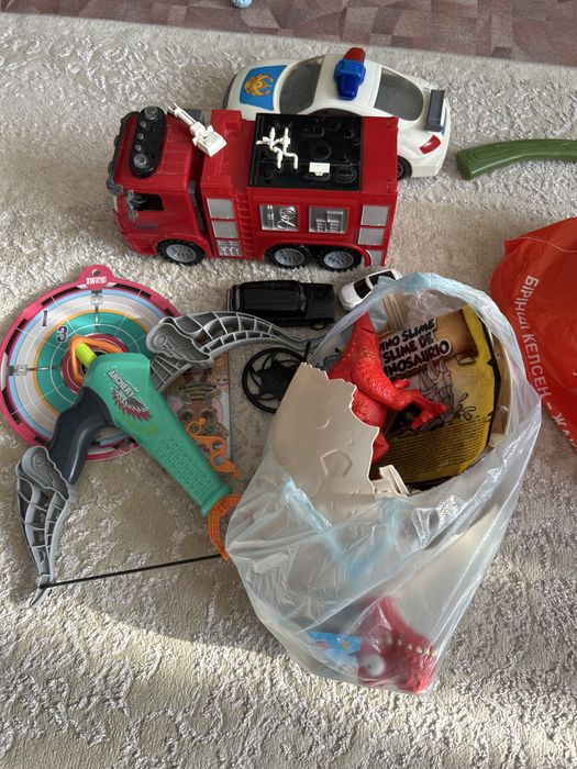 Продам игрушки детские