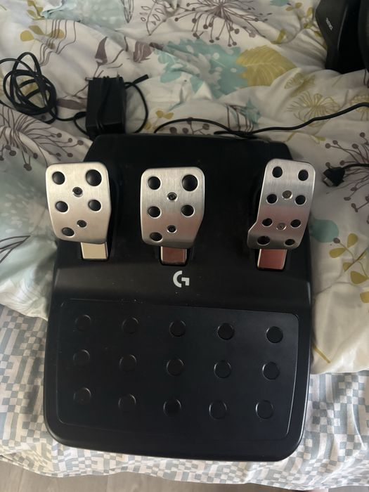 Продавам Logitech g923se