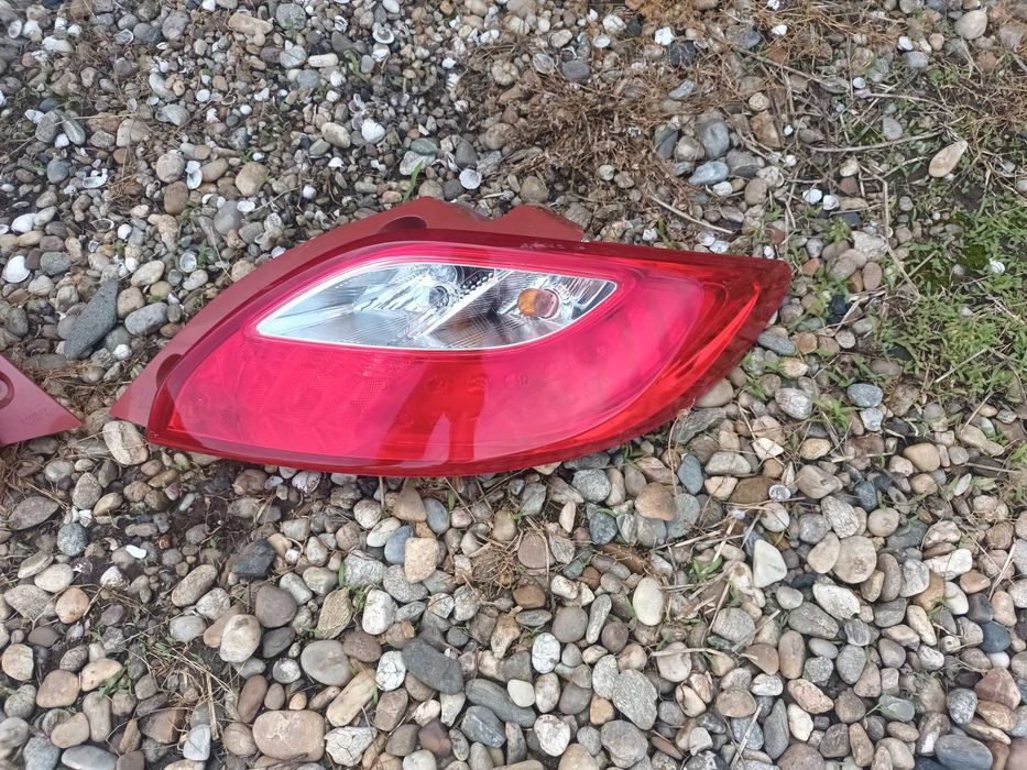 ляв и десен стоп за мазда 2 07 - 14 MAZDA 2