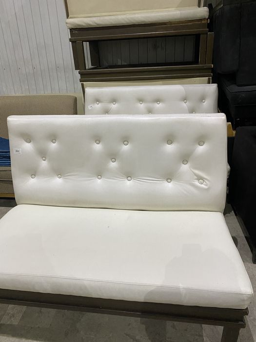 Мебель диваны, стулья,столы и оборудование