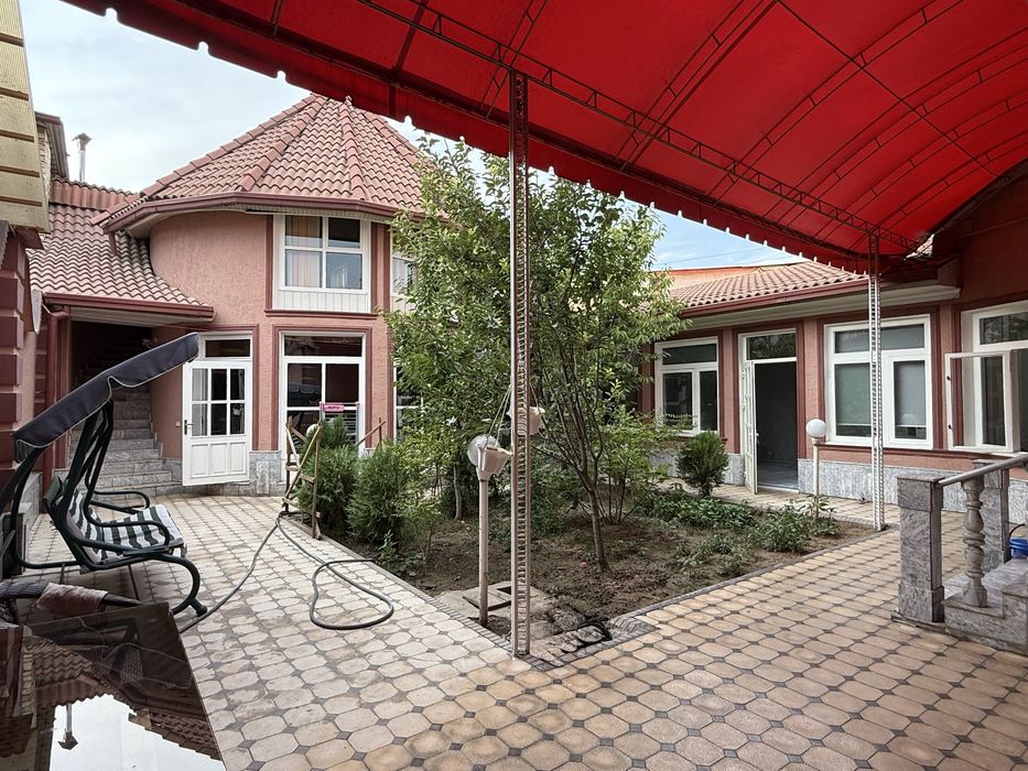 Трёхэтажный дом, Дубовая 3,4 сотки, Пять - комнат • 300м² Алимкент