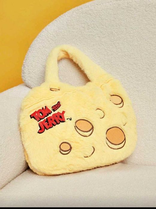 Сгъваема Възглавница/Одеало 2 в 1 с ТОМ И ДЖЕРИ, 140/100см, Нова.