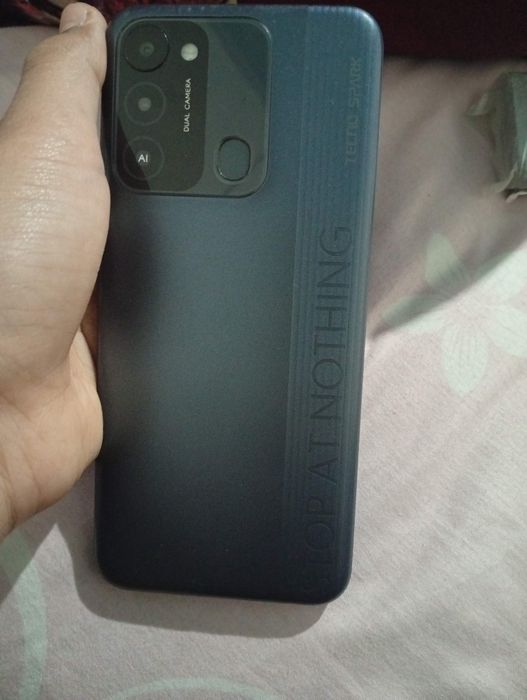 Tecno Spark 8c sotiladi