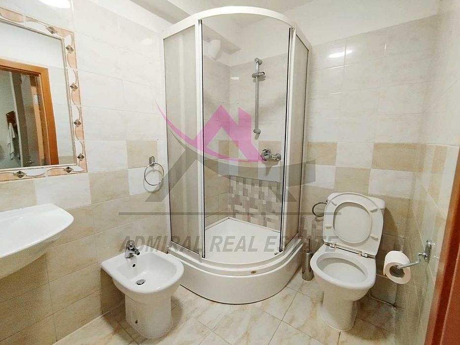 Дава се под наем Тристаен апартамент в Варна, Червен площад - 88 кв.м за 818 € - Снимка #4