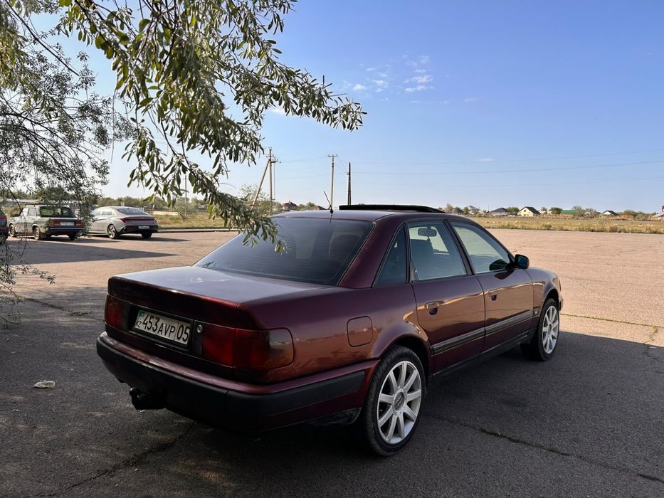 Продам Ауди 100 с4