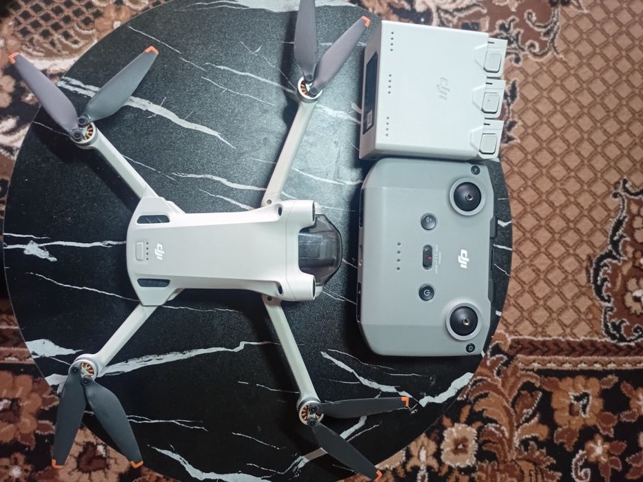 Продам квадрокоптер Dji mini 3 pro