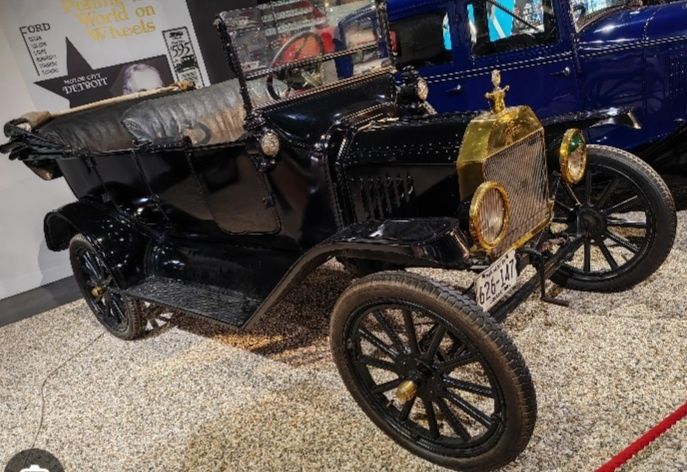 Мерседес бенц первый вариант 1901 года.