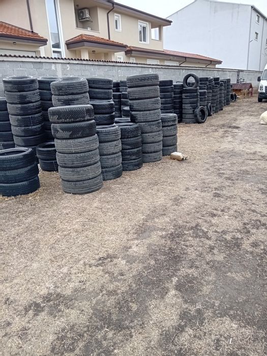 Гуми на едро и дребно