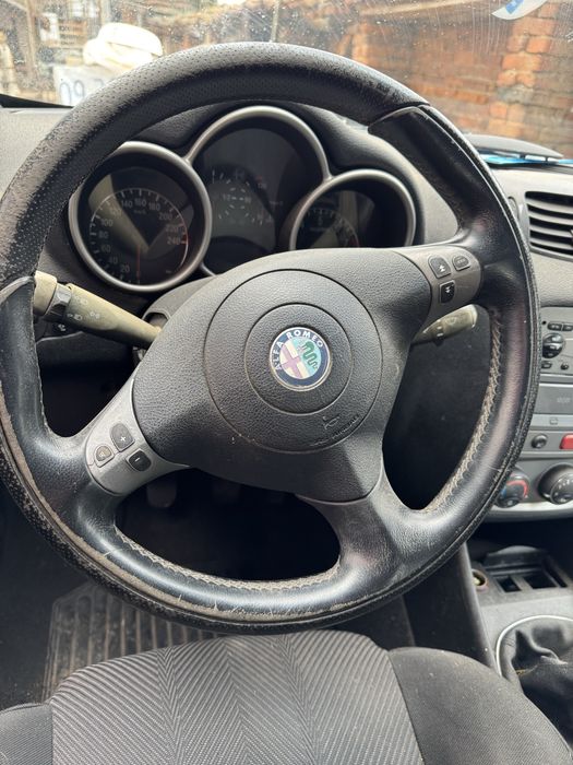 Алфа ромео 147 twin spark на части