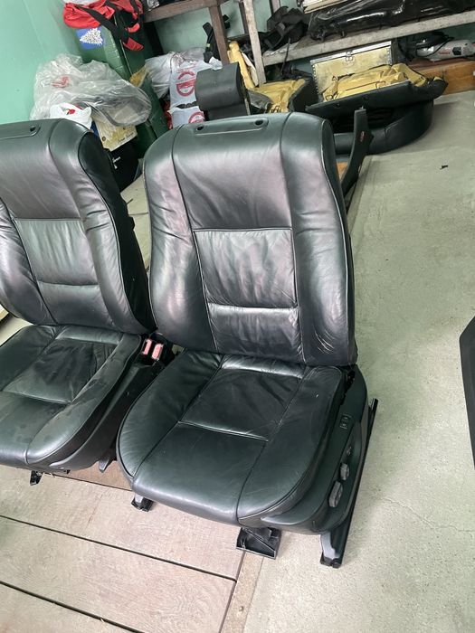 Продам сиденья для БМВ Е38