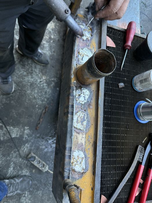 Reparatii radiatoare auto / utilaje / excavatoare / aer conditionat