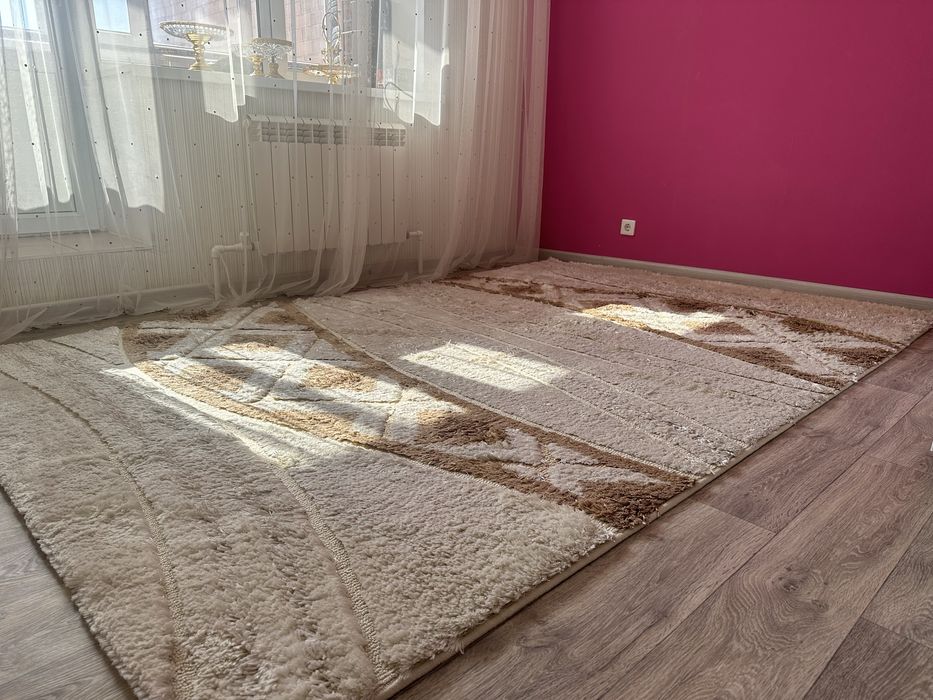 Продам ковер пушистый