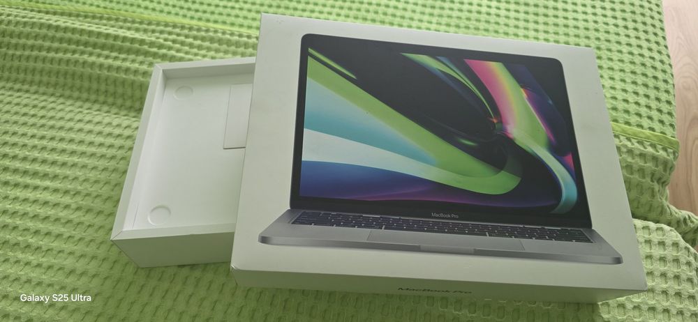 MacBook Pro 13” M2 (2022)