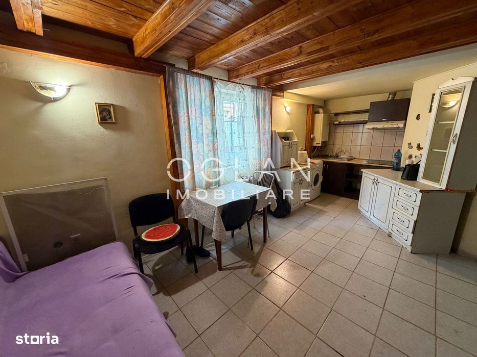 Garsonieră pe două niveluri, 40 mp, zona Stefan cel Mare