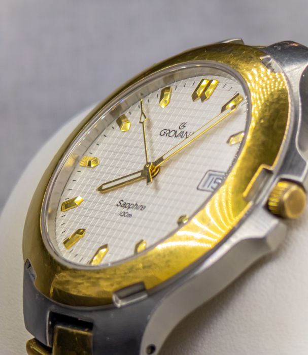 Продавам мъжки часовник GROVANA