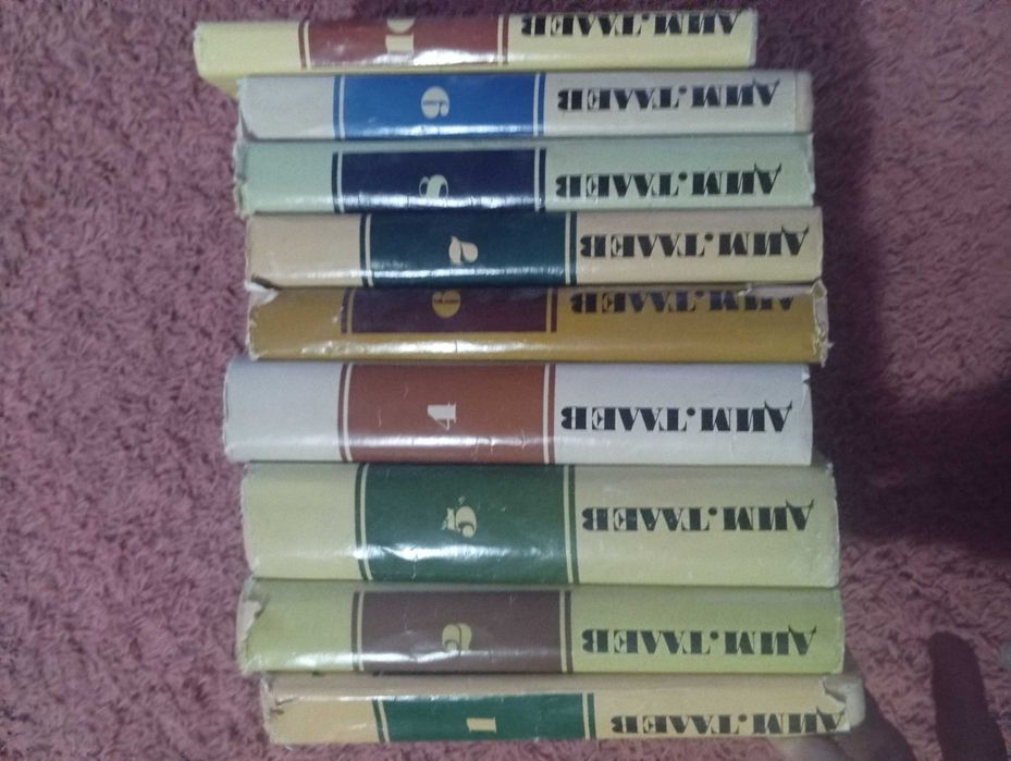 Продавам книги художествена литература