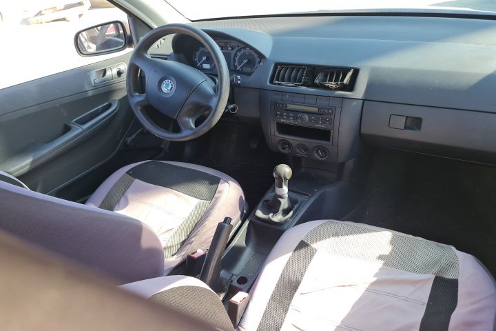 Broasca usa spate dreapta Skoda Fabia 6Y