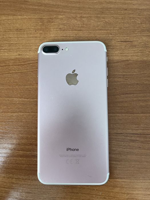 Продам айфон 7 Плюс