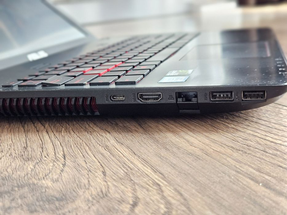 Laptop Gaming Asus ROG Intel i7 6th 16 GB DDR4, SSD 256GB, GTX 960 4GB