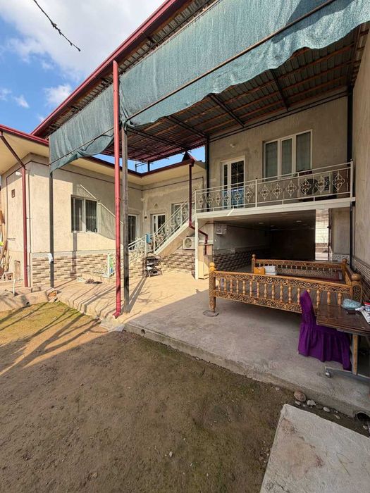 Уч кахрамон Шредр боги йонида 4,3 сотик 6 хона Ховли Срочно сотилади