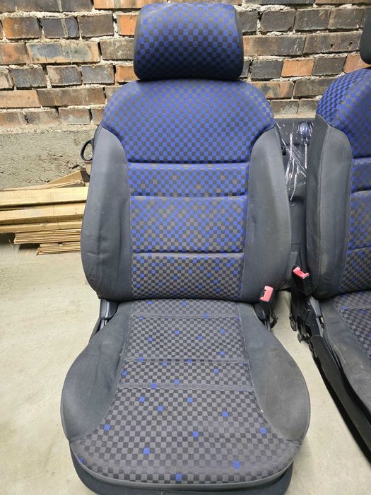 Цялостен салон + кори за Ауди АЗ 2 врати