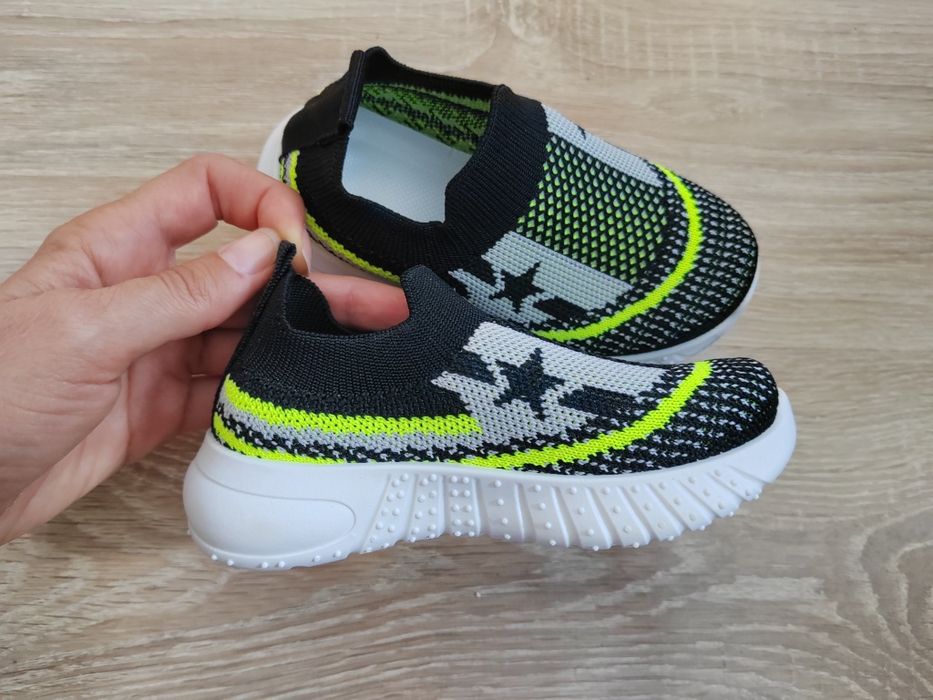 Детски обувки за градина