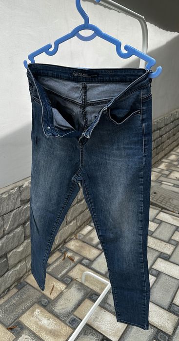 джинсы  женские.