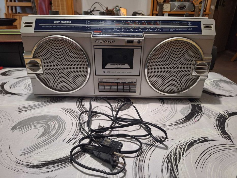 Радиокасетофон Шарп 5454