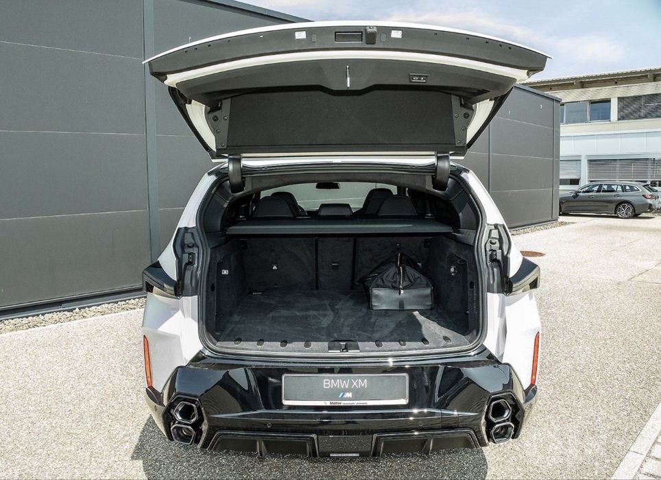 BMW XM 50e 2026 new